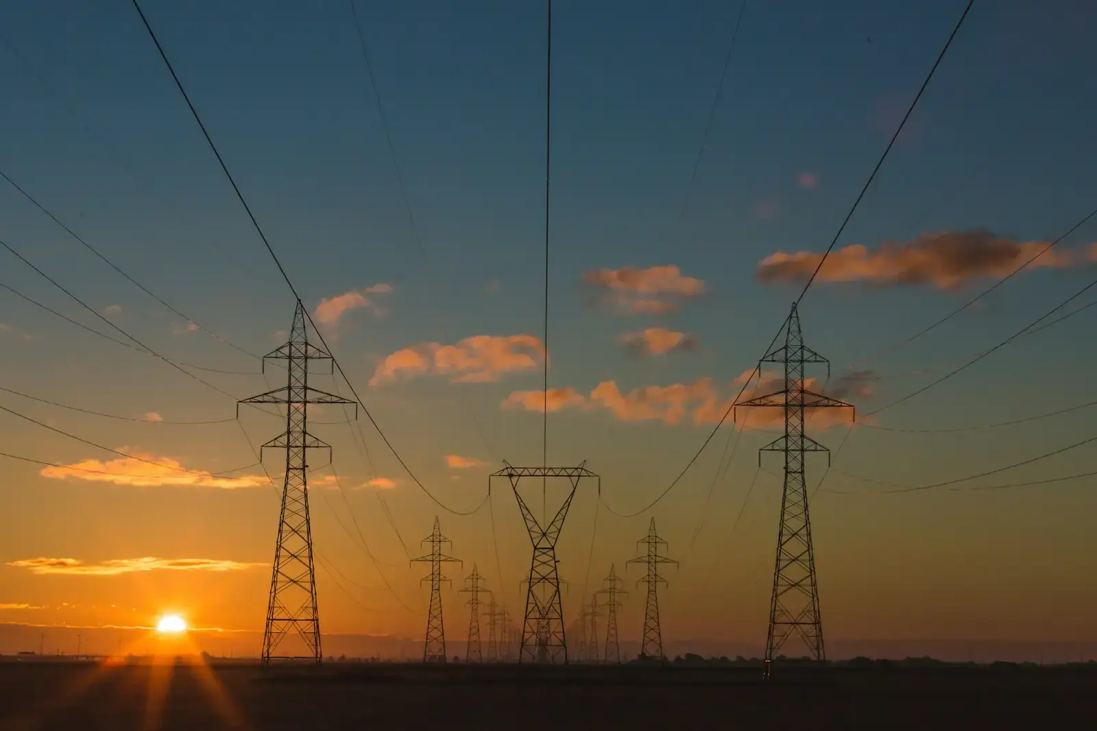 Electricity transmission pylons and overhead lines